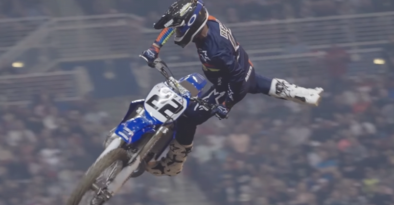 Chad Reed St. Louis SX With 2004 Championship YZ250 2Stroke RAW!!