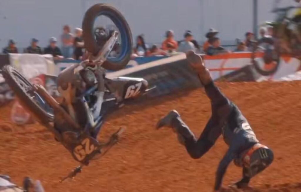 Video Nate Thrasher Gnarly Crash Atlanta Supercross!